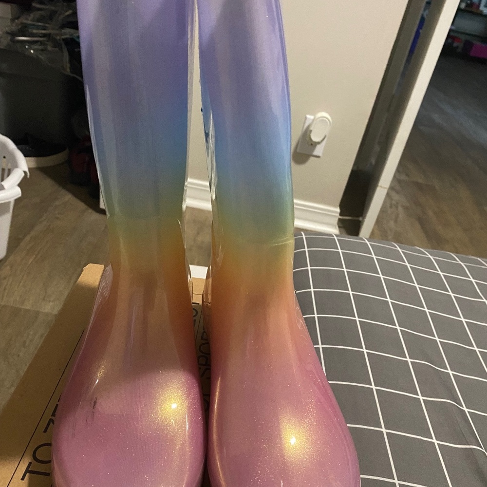 Girls rain boots